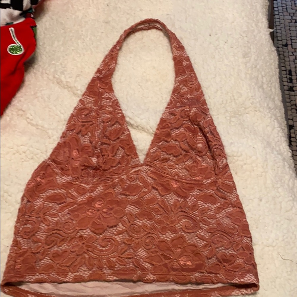 **FREE SHIPPING**Lace cropped halter style top
